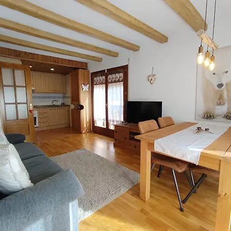 Aparthotel Es Coves 3*
